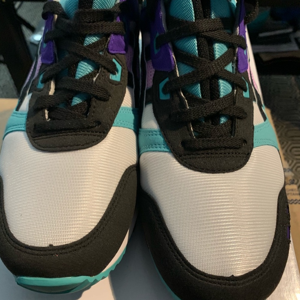 Asics Gel-Lyte III Sneakers - Teal, Purple, Black - Picture 3 of 5